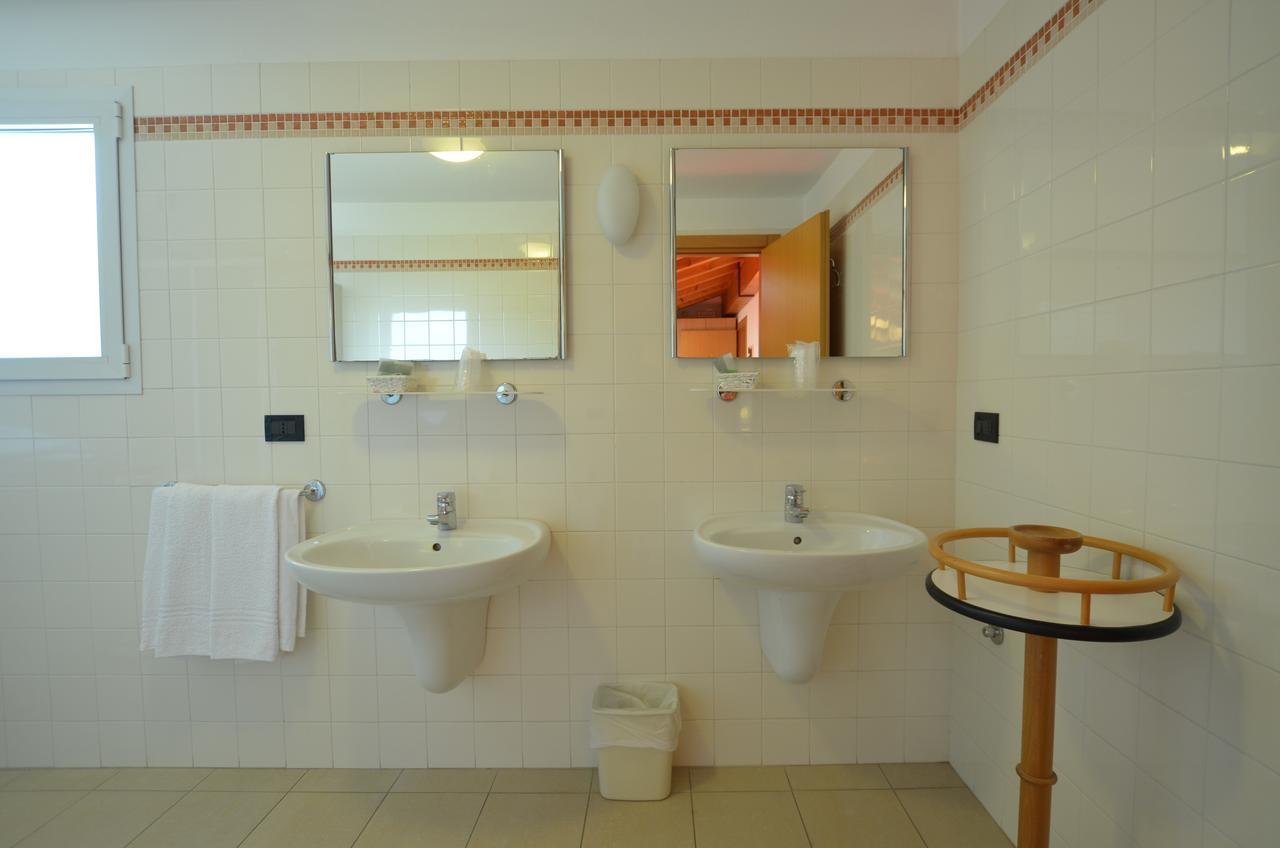 Hotel Tivoli Λινιάνο Σαμπιαντόρο Εξωτερικό φωτογραφία